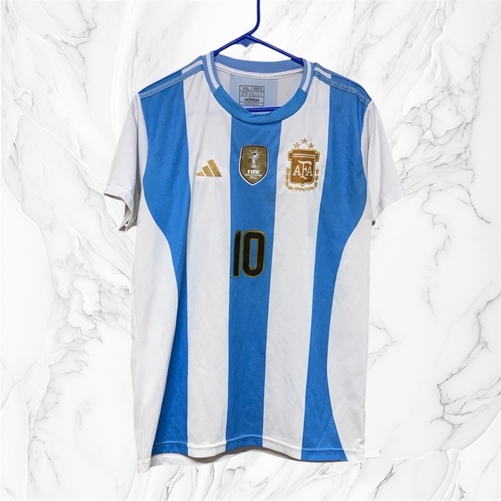 Messi Argentina #10 Jersey in White & Sky Blue striped slim fit medium